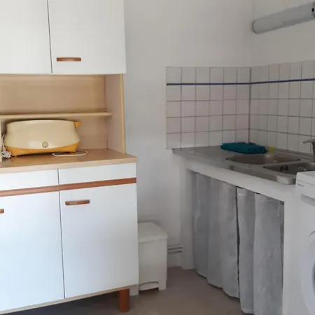 Hébergement de vacances Maison Spacieuse Pour 9 Pers, Vue Mer, à - Fr-1-823-29 *